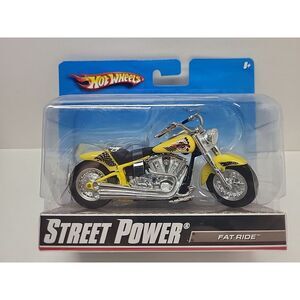 New 2009 Hot Wheels 1:18 Street Power FAT RIDE Motorcycle‎ Yellow